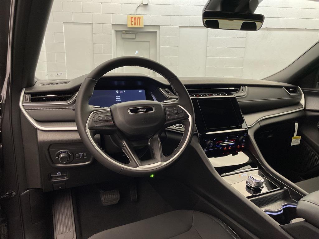 new 2025 Jeep Grand Cherokee L car, priced at $37,653