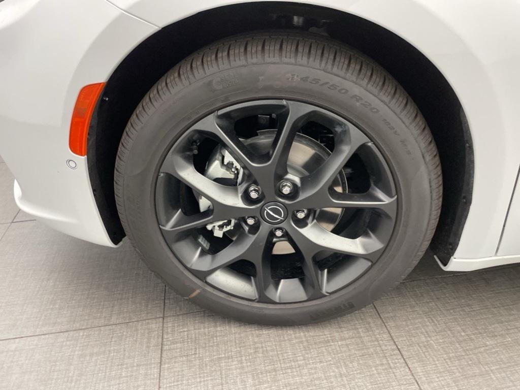 new 2026 Chrysler Pacifica car, priced at $45,477