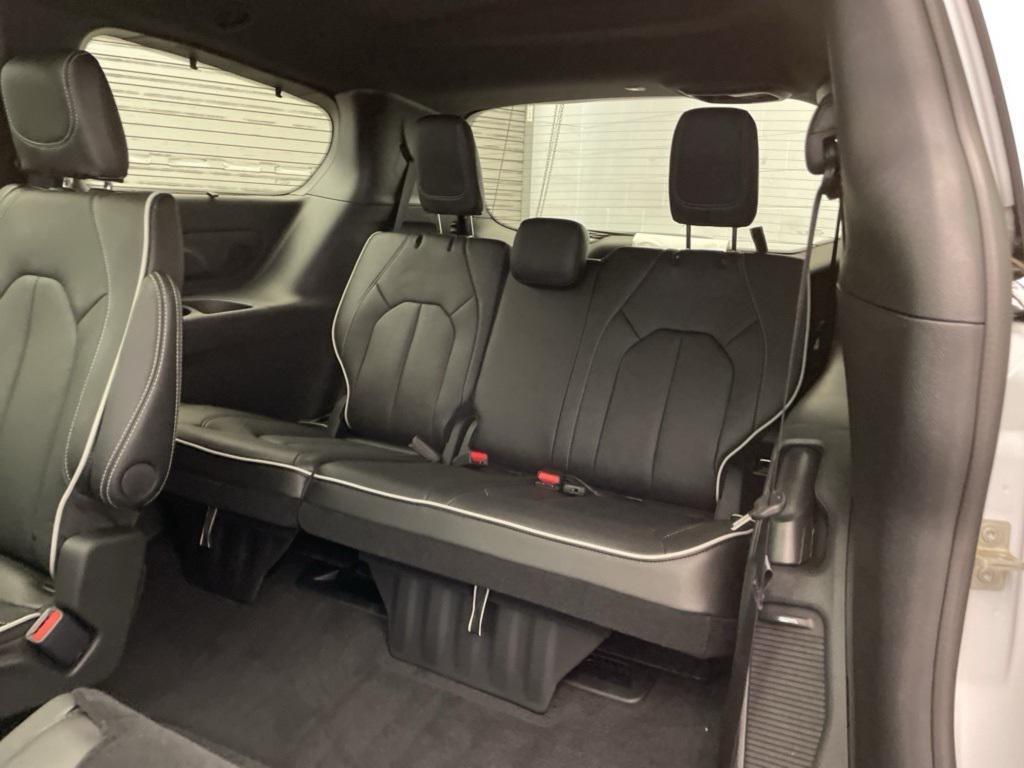 new 2026 Chrysler Pacifica car, priced at $45,477