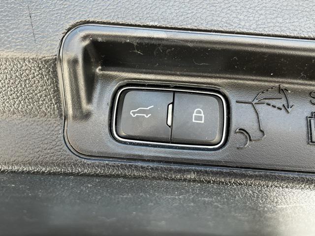 used 2022 Ford Explorer car, priced at $33,973