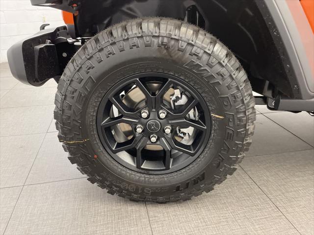 new 2025 Jeep Wrangler car, priced at $40,148