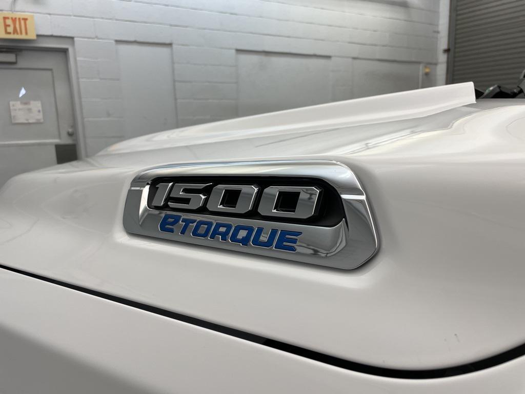 new 2025 Ram 1500 car, priced at $41,227
