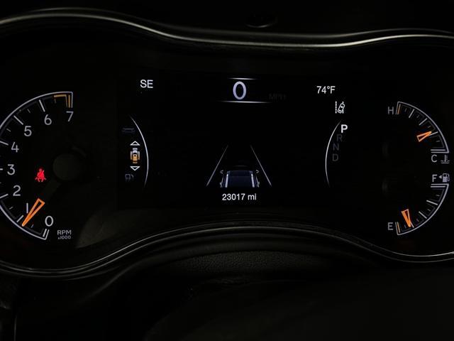 used 2022 Jeep Grand Cherokee car, priced at $28,975