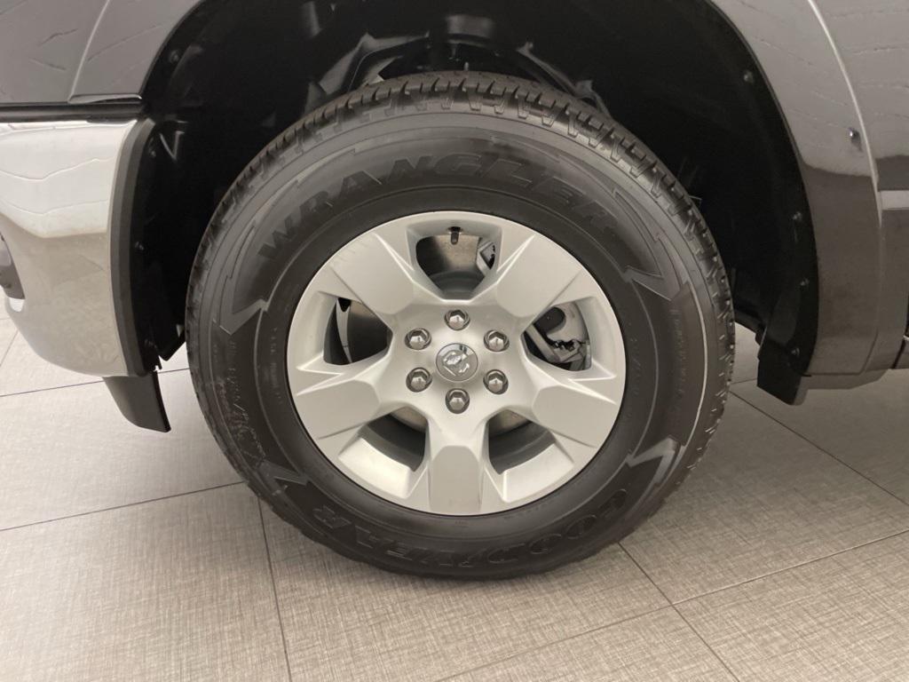 new 2025 Ram 1500 car, priced at $40,923