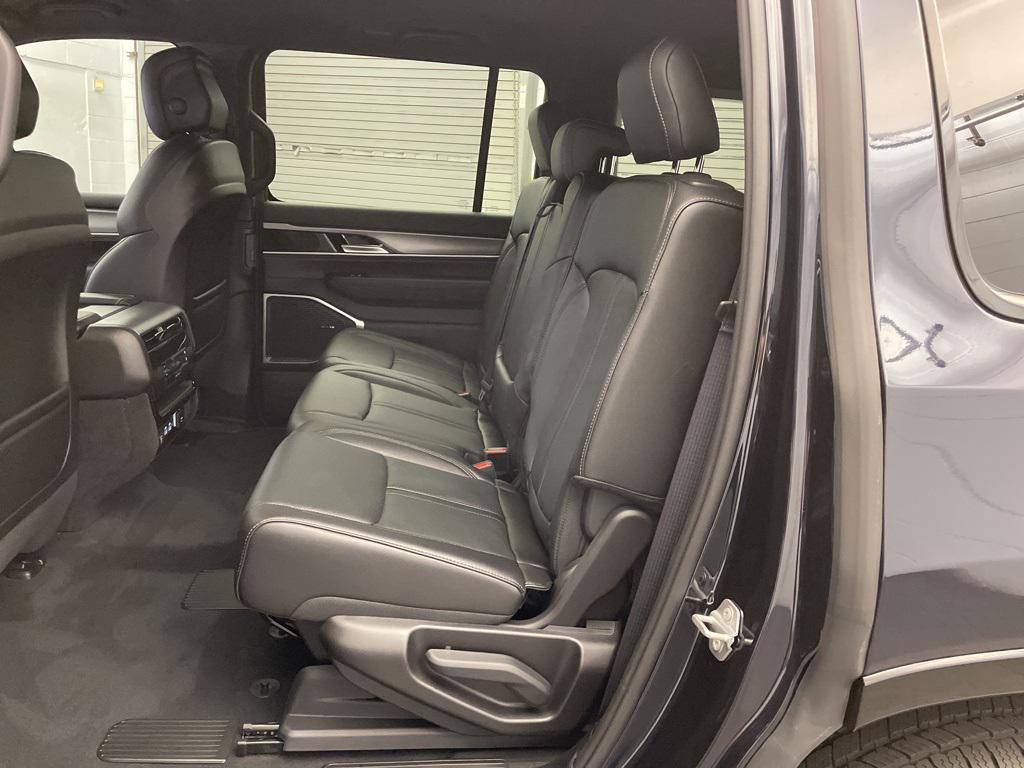 new 2025 Jeep Wagoneer car, priced at $59,056