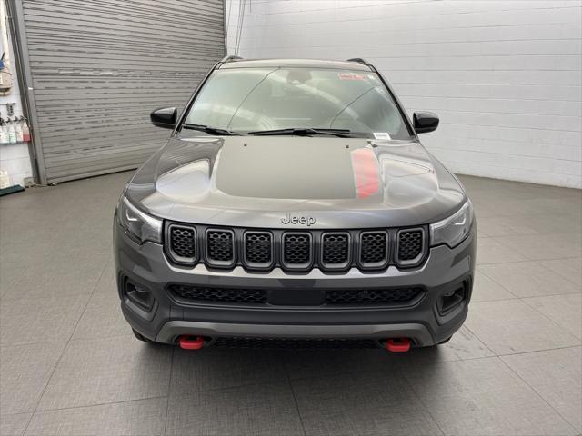 new 2024 Jeep Compass car, priced at $37,295