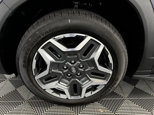 used 2022 Hyundai Santa Fe car, priced at $28,573