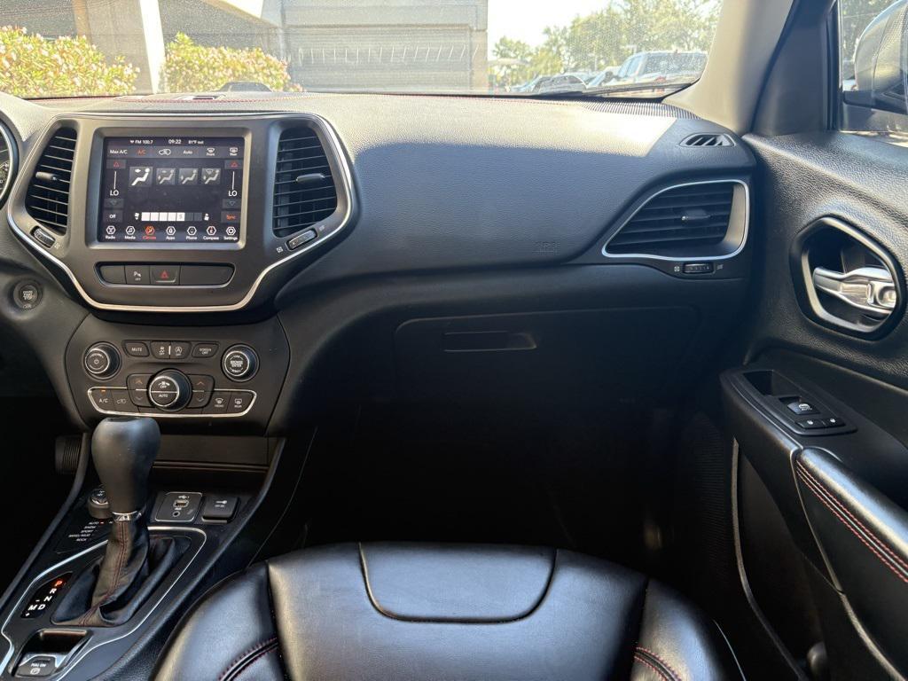 used 2020 Jeep Cherokee car, priced at $18,675
