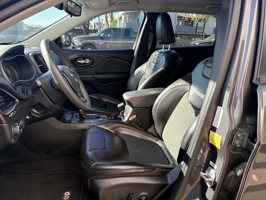 used 2020 Jeep Cherokee car, priced at $18,675