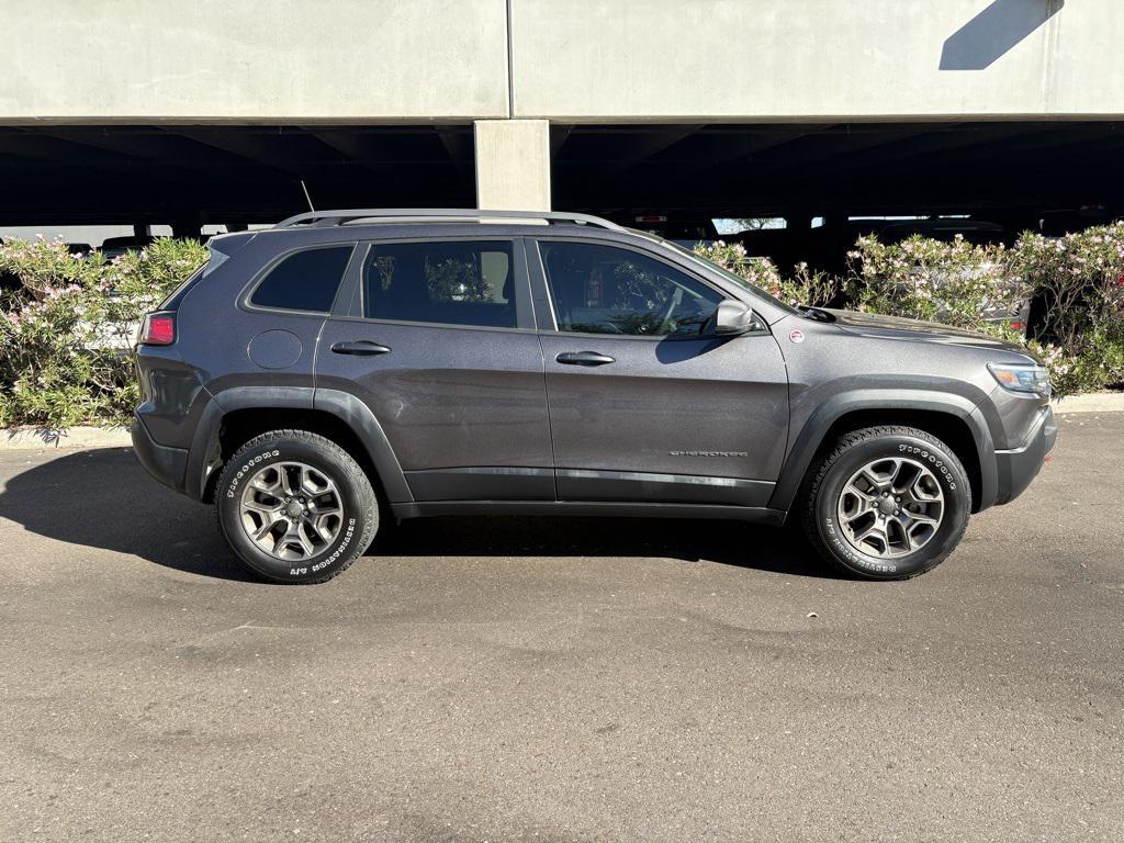 used 2020 Jeep Cherokee car, priced at $18,675