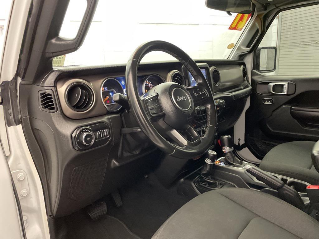 used 2021 Jeep Wrangler Unlimited car, priced at $25,573