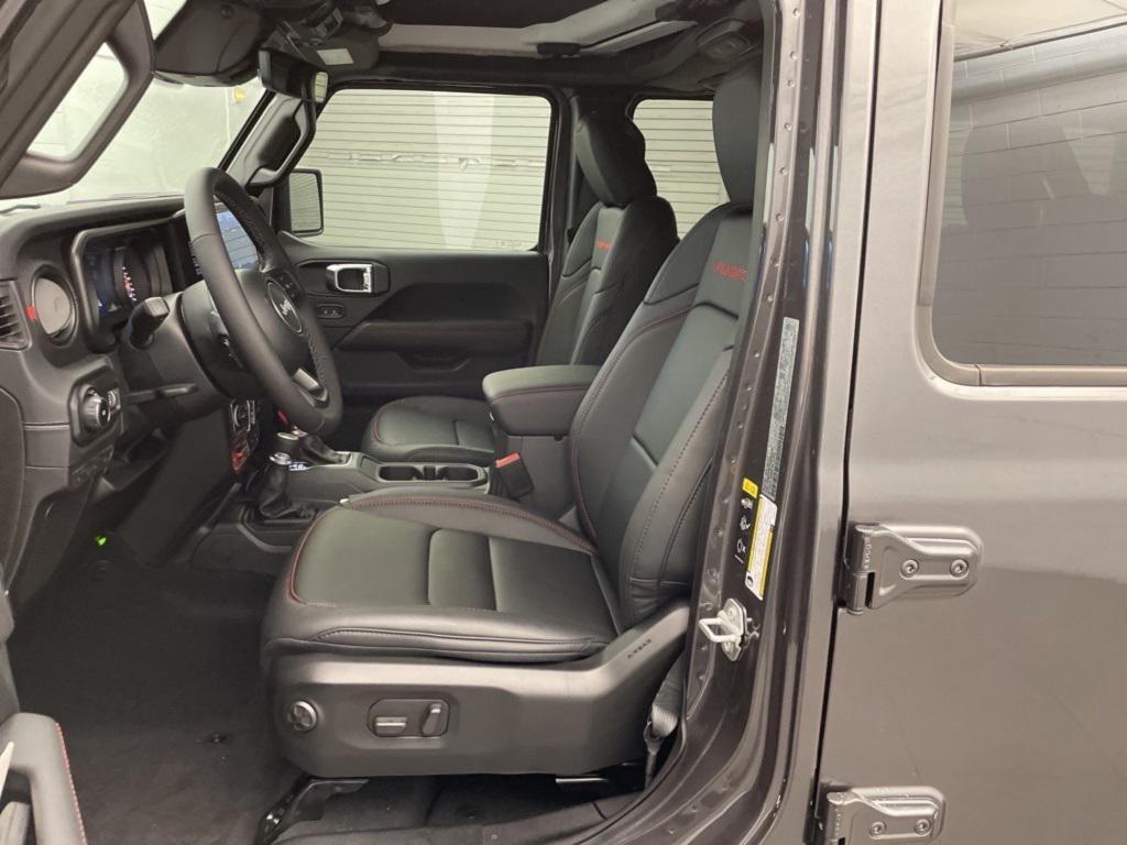 new 2025 Jeep Wrangler car, priced at $57,832