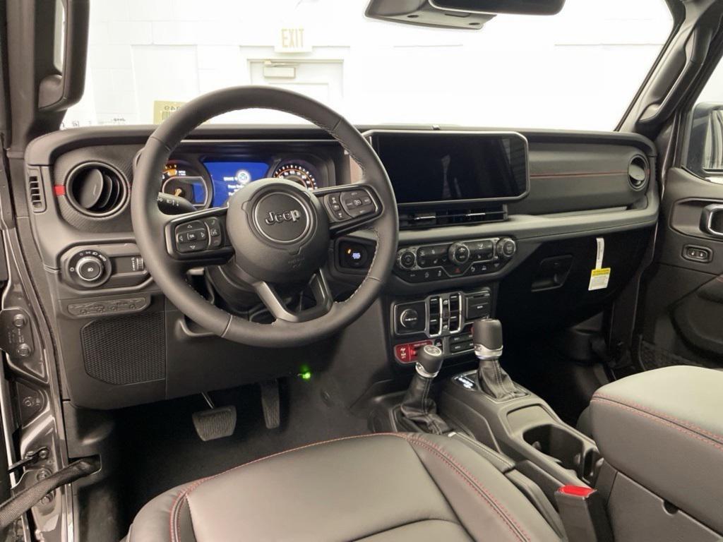 new 2025 Jeep Wrangler car, priced at $57,832