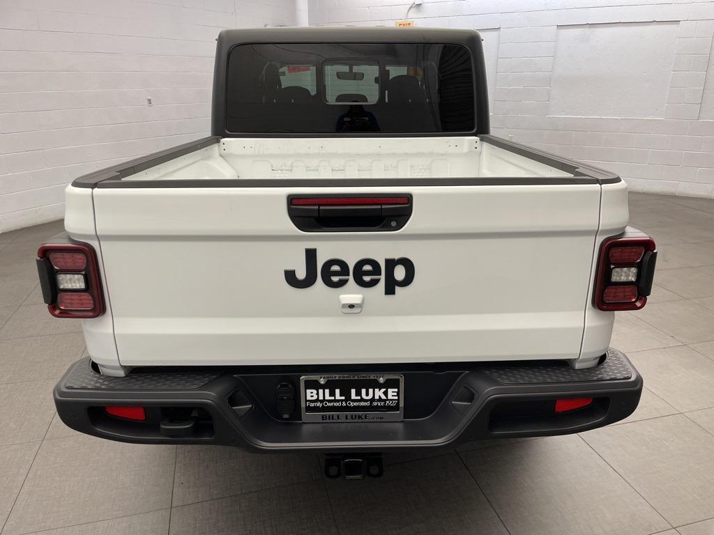 used 2021 Jeep Gladiator car, priced at $28,973