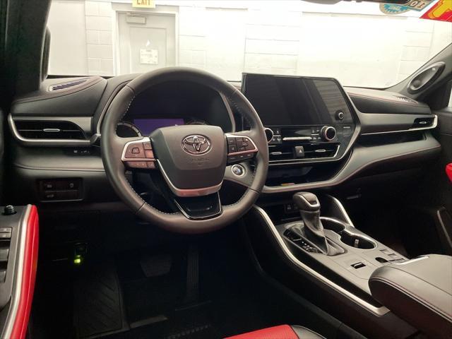 used 2024 Toyota Highlander car, priced at $42,573