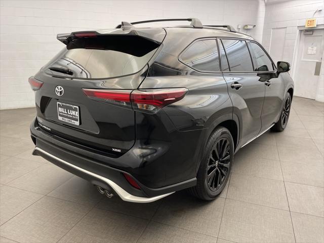 used 2024 Toyota Highlander car, priced at $42,573