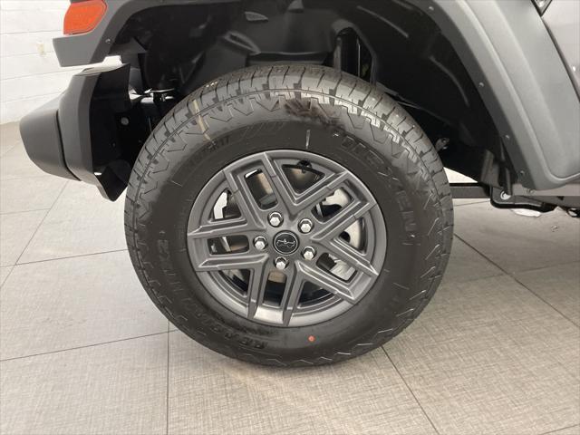 new 2025 Jeep Wrangler car, priced at $43,312