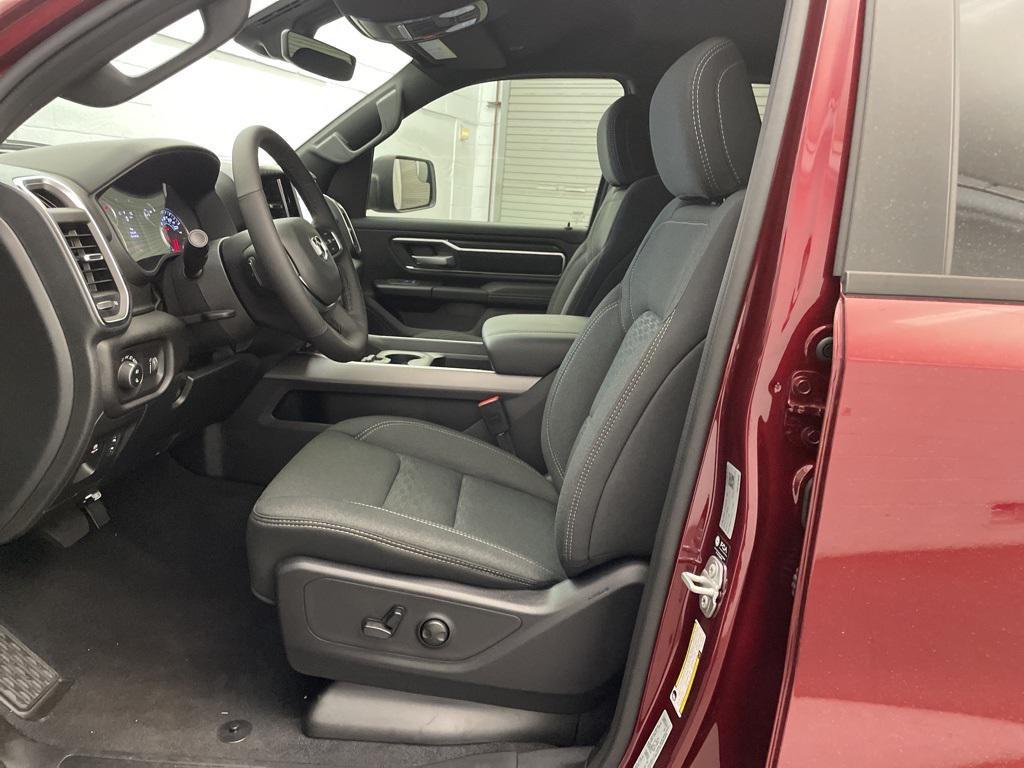 new 2025 Ram 1500 car, priced at $40,462
