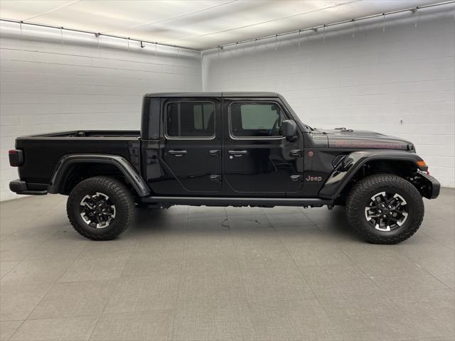 new 2024 Jeep Gladiator car, priced at $60,194