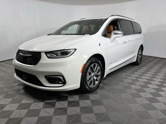 used 2024 Chrysler Pacifica car, priced at $41,573