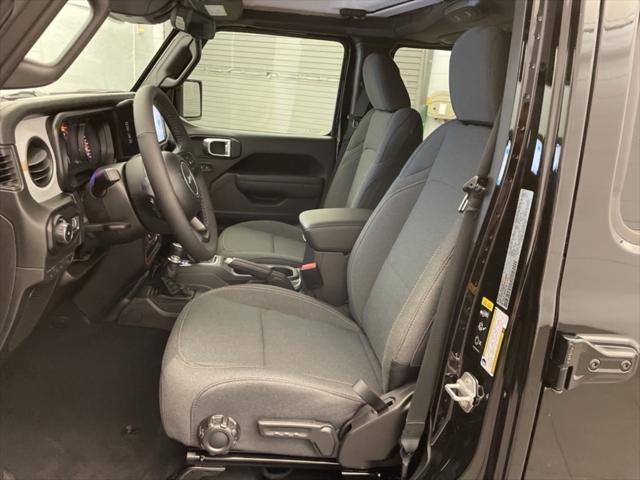 new 2025 Jeep Wrangler car, priced at $40,829