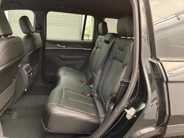 new 2025 Jeep Grand Cherokee car, priced at $39,606