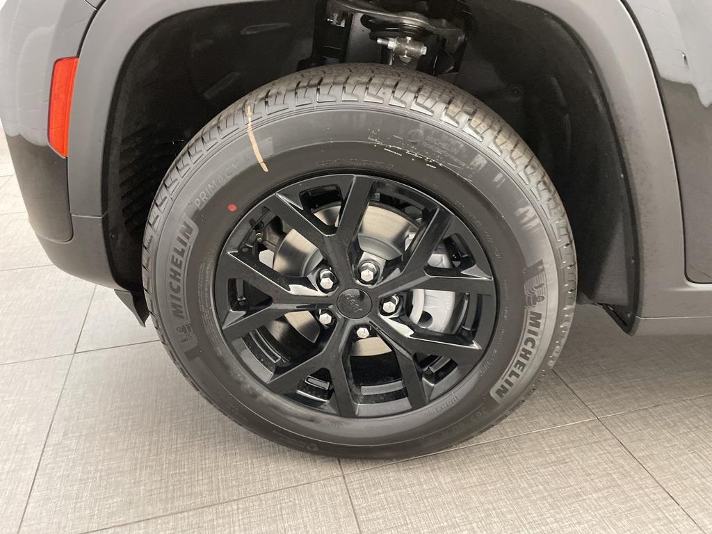 new 2025 Jeep Grand Cherokee car, priced at $36,722