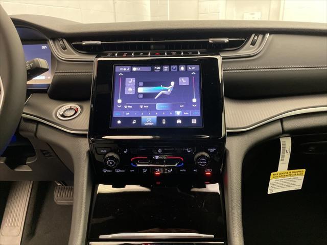 new 2025 Jeep Grand Cherokee car, priced at $38,070