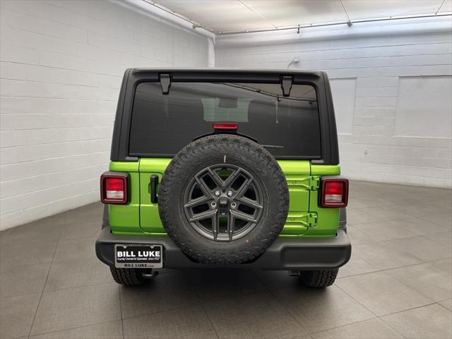 new 2025 Jeep Wrangler car, priced at $36,789