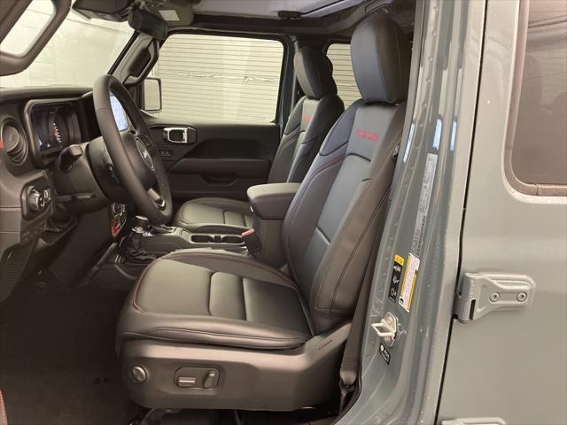 new 2025 Jeep Gladiator car, priced at $47,127