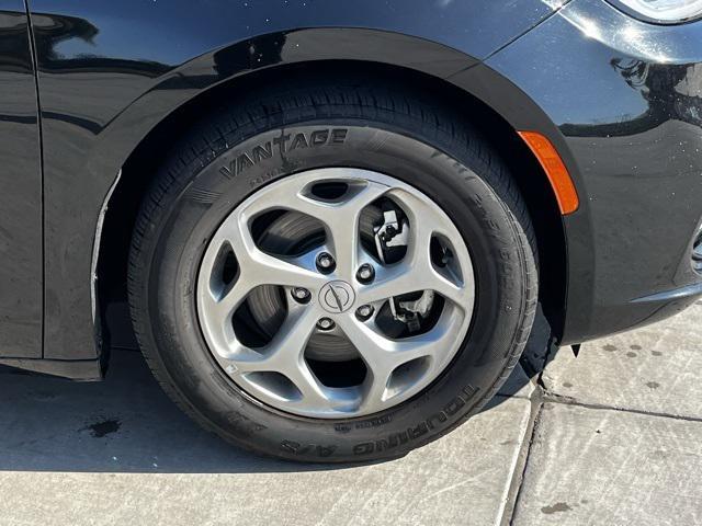 used 2024 Chrysler Pacifica car, priced at $34,973