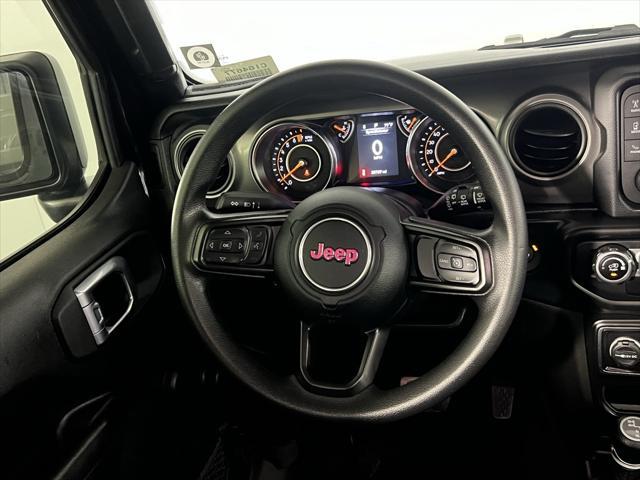 used 2021 Jeep Wrangler Unlimited car, priced at $33,473