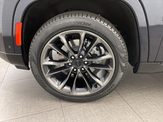 new 2025 Jeep Grand Wagoneer car, priced at $91,825