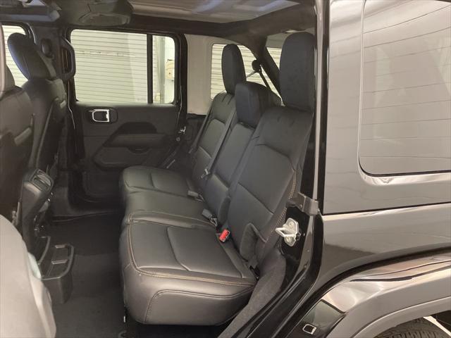 new 2025 Jeep Wrangler car, priced at $48,204