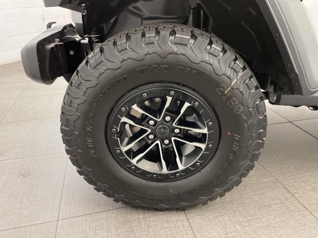 new 2025 Jeep Wrangler car, priced at $45,394