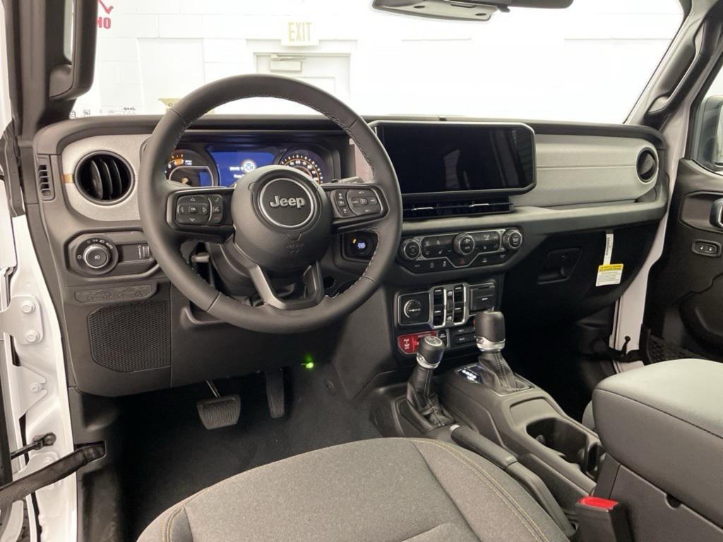 new 2025 Jeep Wrangler car, priced at $45,394