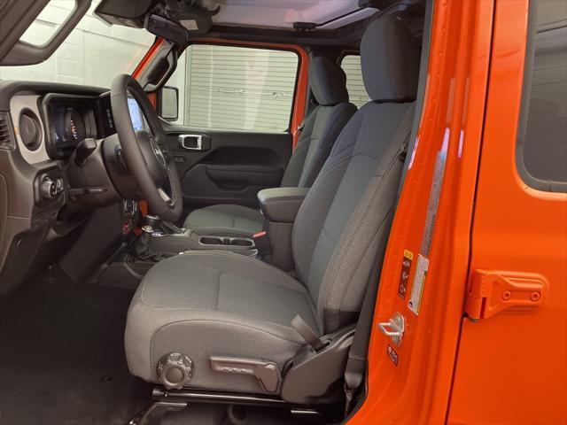 new 2025 Jeep Gladiator car, priced at $44,338