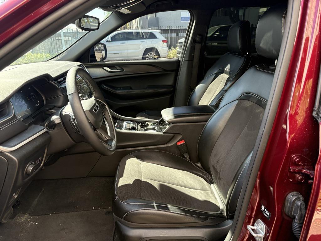 used 2023 Jeep Grand Cherokee car, priced at $30,573