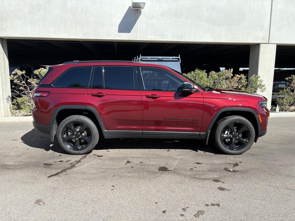 used 2023 Jeep Grand Cherokee car, priced at $30,573