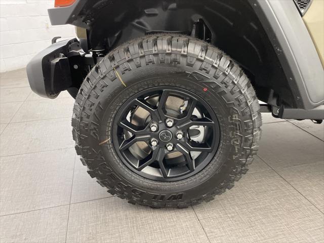 new 2025 Jeep Wrangler car, priced at $43,240