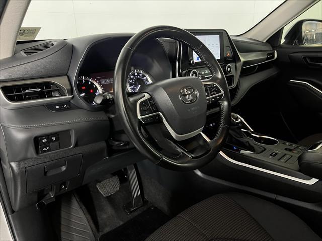 used 2024 Toyota Highlander car, priced at $35,573