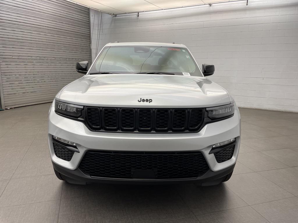 new 2025 Jeep Grand Cherokee car, priced at $40,489