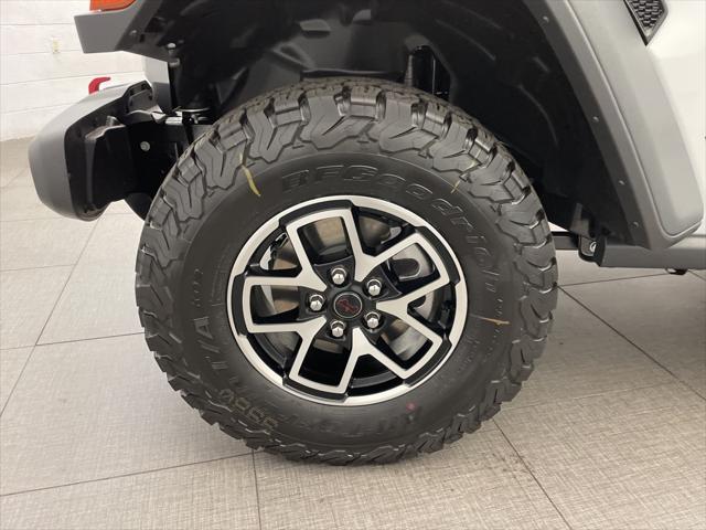 new 2025 Jeep Wrangler car, priced at $47,645