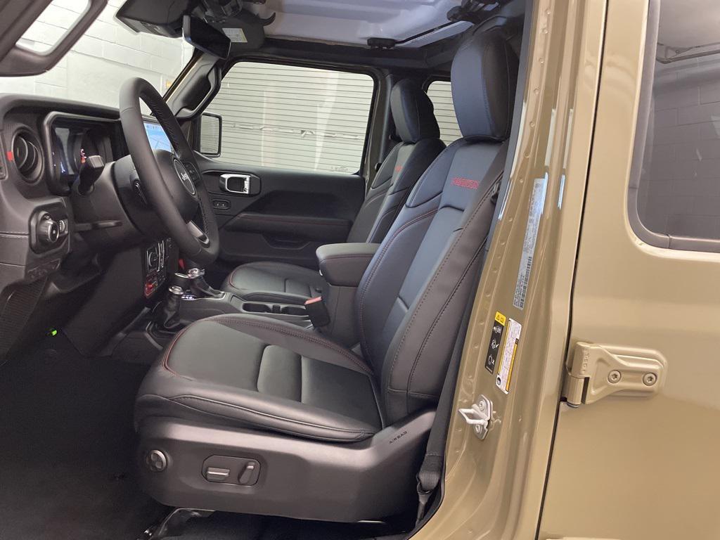 new 2025 Jeep Wrangler car, priced at $62,157