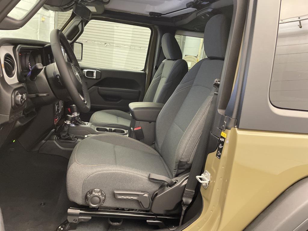 new 2025 Jeep Wrangler car, priced at $38,053