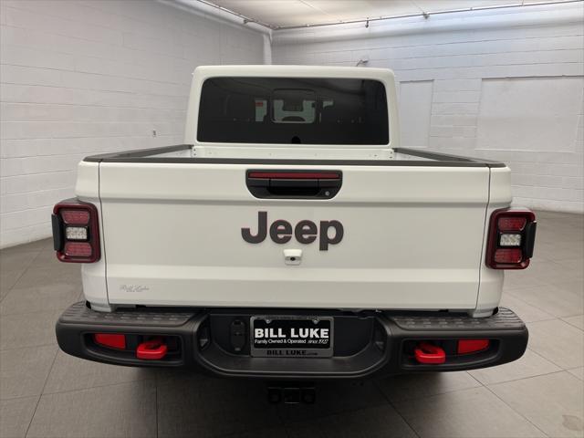 new 2025 Jeep Gladiator car, priced at $47,014