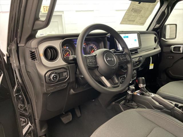 new 2025 Jeep Gladiator car, priced at $40,190