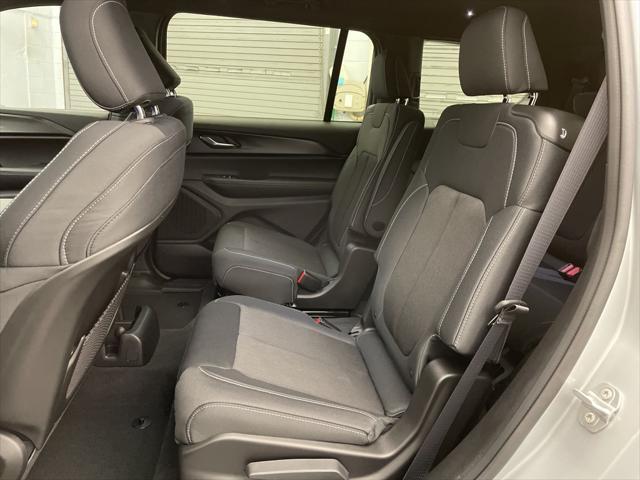new 2025 Jeep Grand Cherokee L car, priced at $36,530