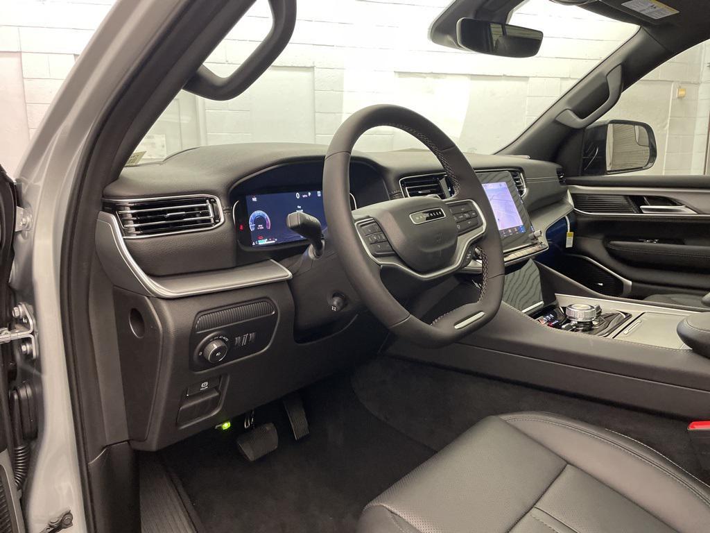 new 2025 Jeep Wagoneer L car, priced at $74,232