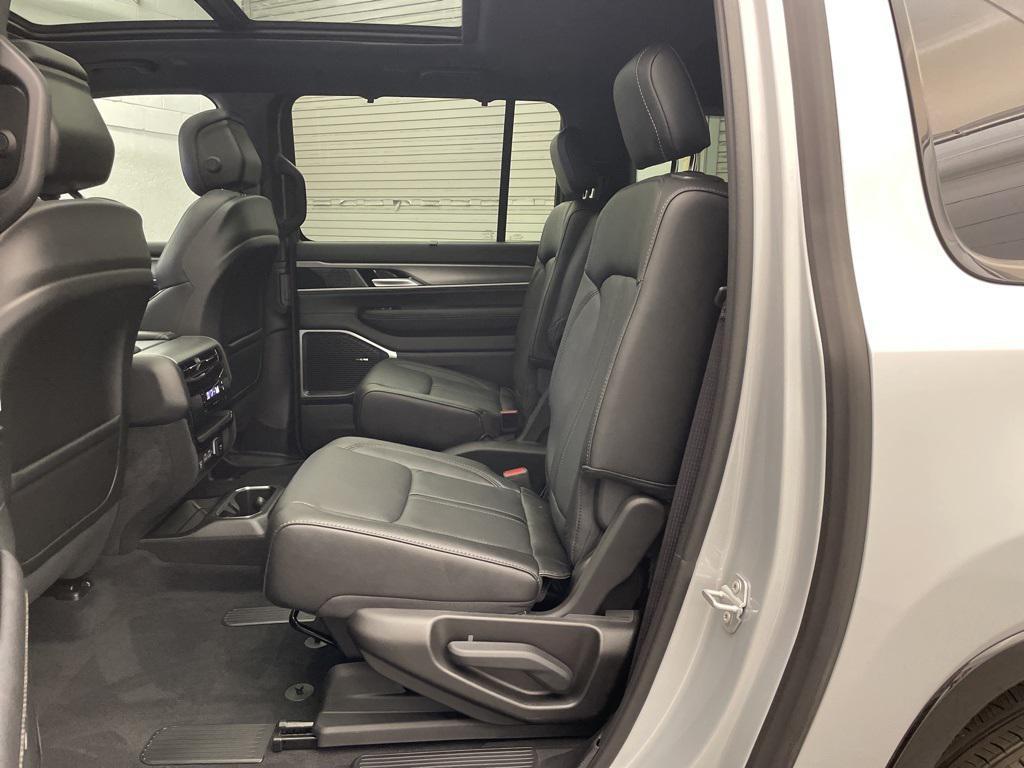 new 2025 Jeep Wagoneer L car, priced at $74,232